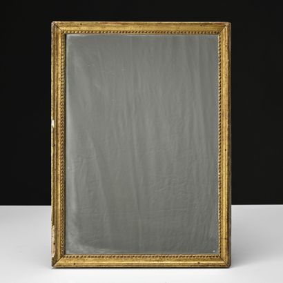 Miroir rectangulaire, baguette en bois doré...