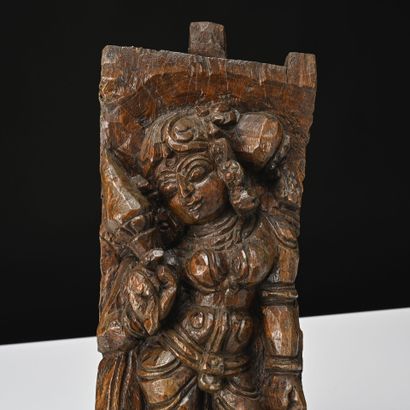 Inde, Paire de bois de char en bas-relief...