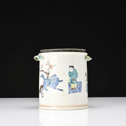 CHANTILLY rafraichissoir en porcelaine tendre...