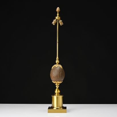 Paire de lampes en laiton fût formé d'une...
