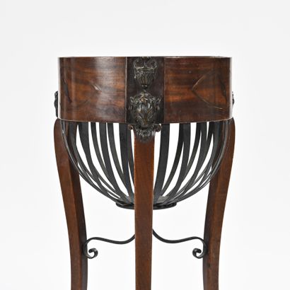 Table tricoteuse à 