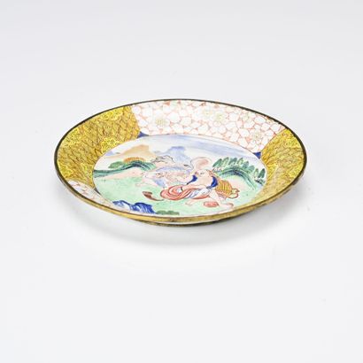 Chine, XIXe siècle, 
Petite coupe en émaux...