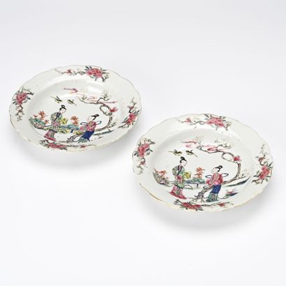 Chine, XVIIIe siècle, 
Paire de coupes creuses...