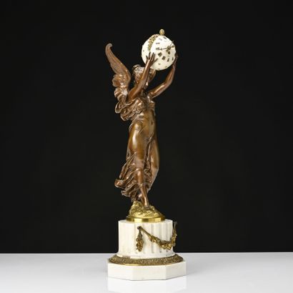 D'après Albert Ernest CARRIER BELLEUSE (1824-1887)
Pendule...