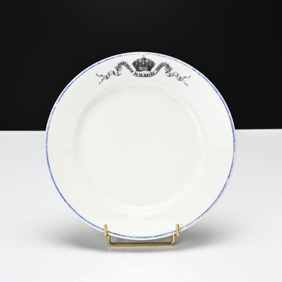 [GARDE IMPERIALE] Service de table du mess...
