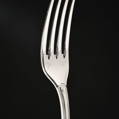 CHRISTOFLE importante ménagère en métal argenté...