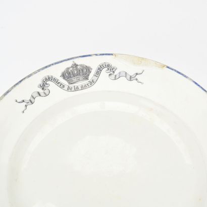 [GARDE IMPERIALE] Service de table du mess...