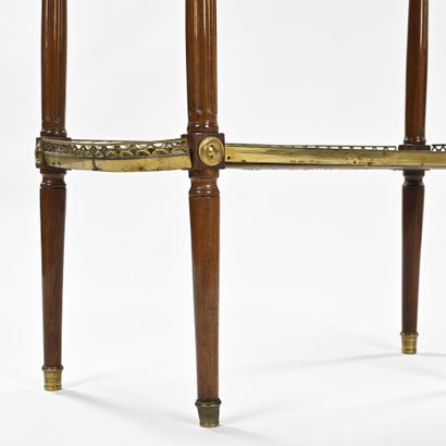 Console demi lune en acajou et placage d'acajou,...