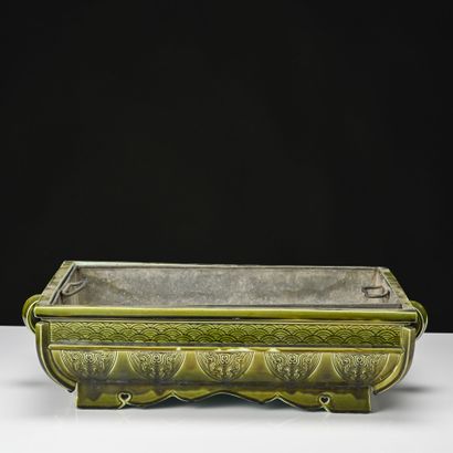 SARREGUEMINES Majolica
Importante jardinière...