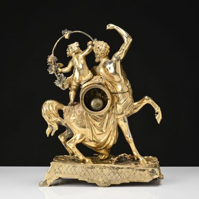 Centaure et bacchus enfant 
Pendule en régule...