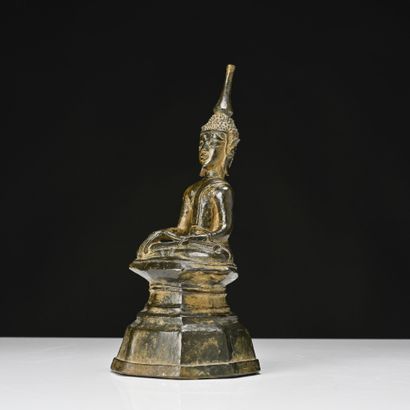 Laos, XVIIIe siècle 
Bouddha en bronze, représenté...