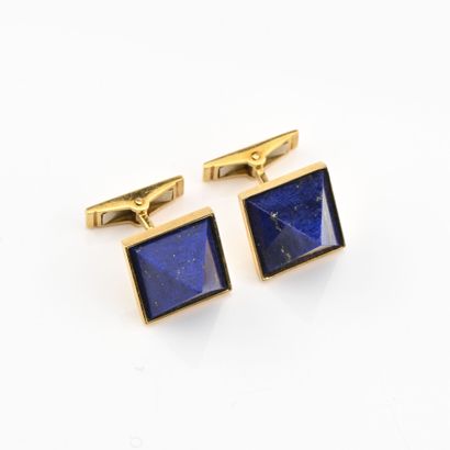 Paire de boutons de manchettes en or jaune...