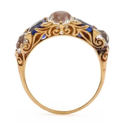 Bague jarretière en or jaune 18 K (750) suite...