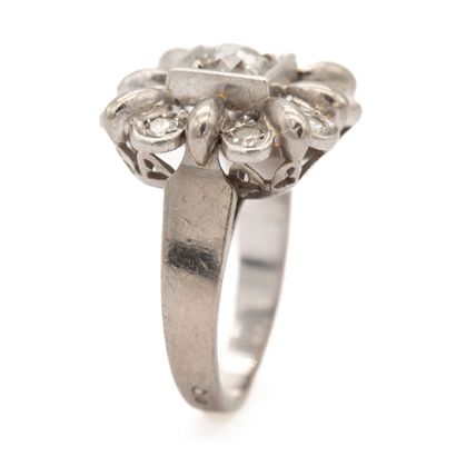 Bague en platine en or blanc (750) 18K, corbeille...