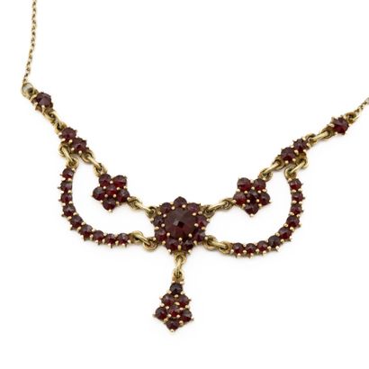 Collier draperie en or 14 K (585) fleurs...
