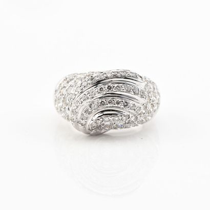 Bague boule en or blanc (750) 18K ornée de...