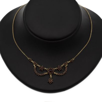 Collier draperie en or 14 K (585) fleurs...