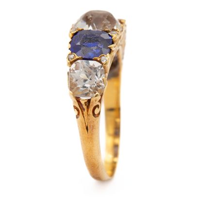 Bague jarretière en or jaune 18 K (750) suite...