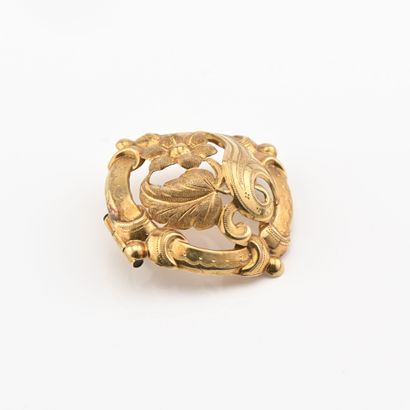 Broche en or jaune (750) 18K décor floral...