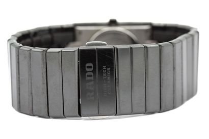 RADO. Montre céramique noire. Mouvement à...