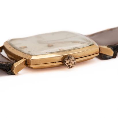 SARCAR Genève. Bracelet watch. Square case...