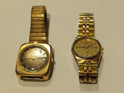 LIP AUTOMATIC, gold-plated metal case and...