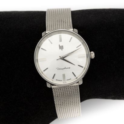 LIP. Ladies' watch, steel case and bracelet....