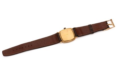 SARCAR Genève. Bracelet watch. Square case...