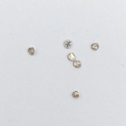Lot of diamonds for 0.11 carat

EXEMPT