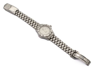 TAG HEUER PROFESSIONAL 200 m WE 1411 R,
Steel...