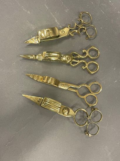 Sept mouchettes en laiton 19ème siècle et...