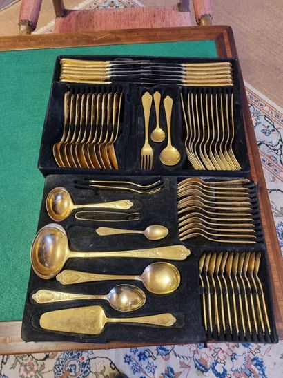 HARTVERGOLDET
Partie de ménagère en métal...