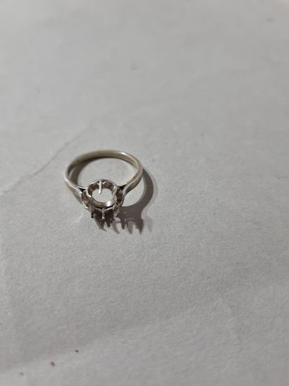 Monture de bague en or blanc, poinçon AIGLE...