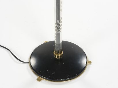 TRAVAIL SUISSE 1960

Lampadaire à base circulaire...