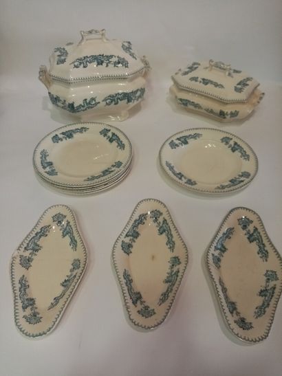 LONGWY, partie de service en porcelaine de...