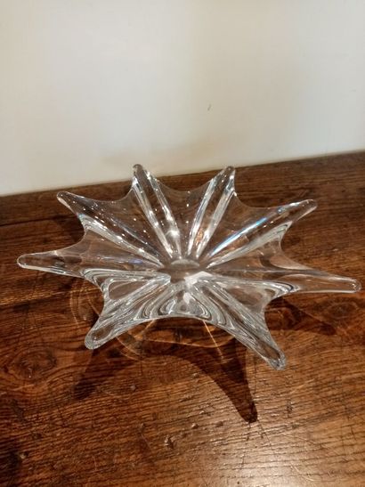 BACCARAT 
Vide poche en cristal 
Marque au...