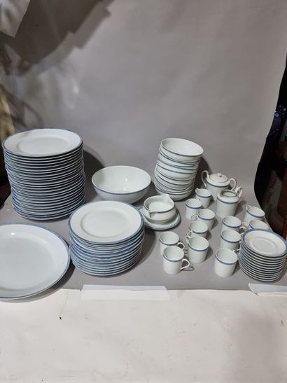 LIMOGES - Georges BOYER 
Service en porcelaine...