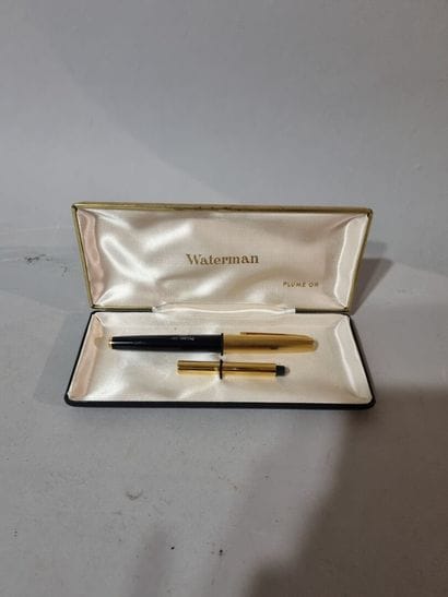 Stylo-plume WATERMAN ( plume en or ) dans...