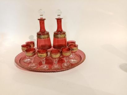 Service à liqueur en verre coloré composé...