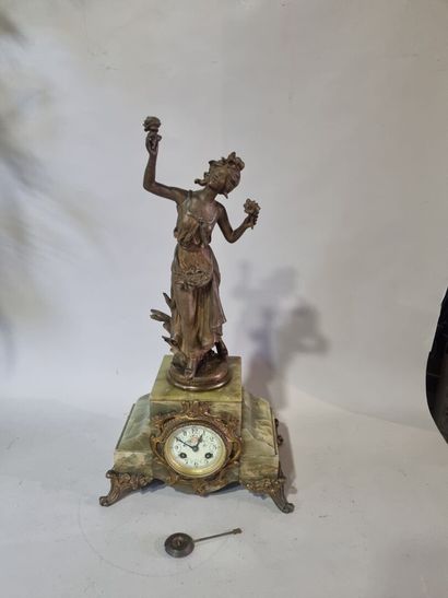 CARLIER 
La marchande de fleurs, pendule...