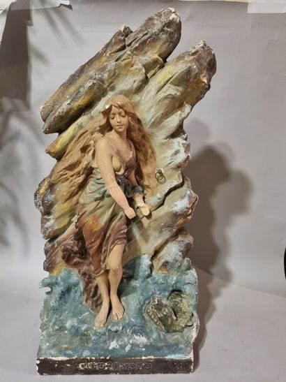 Andromède 
Sujet en plâtre polychrome représentant...