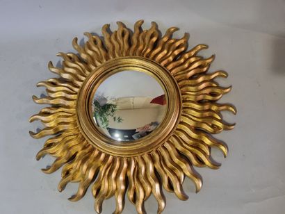 Miroir de sorcière en bois
L : totale : 47...