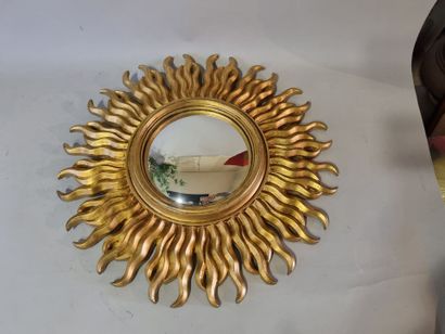 Miroir de sorcière en bois
L : totale : 47...