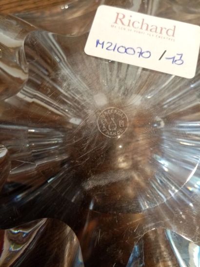 BACCARAT 
Vide poche en cristal 
Marque au...