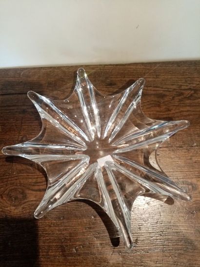 BACCARAT 
Vide poche en cristal 
Marque au...