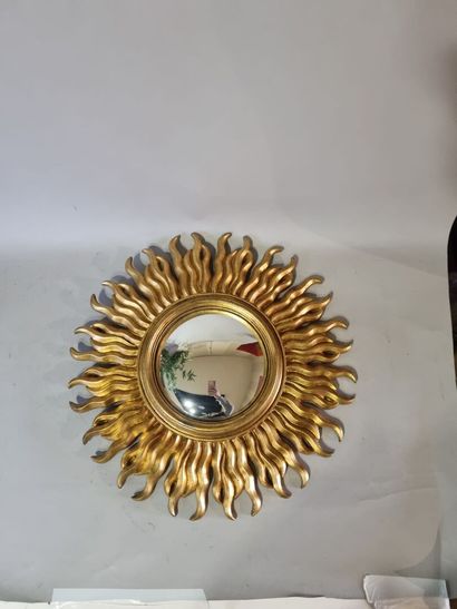 Miroir de sorcière en bois
L : totale : 47...