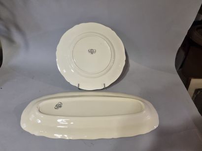 SARREGUEMINES 
Grand plat de service et plat...