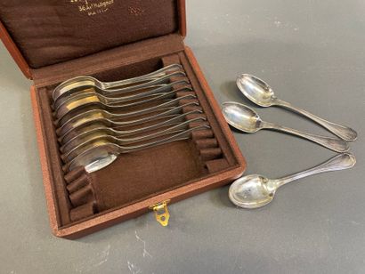 Douze petites cuillères en argent Minerve,...