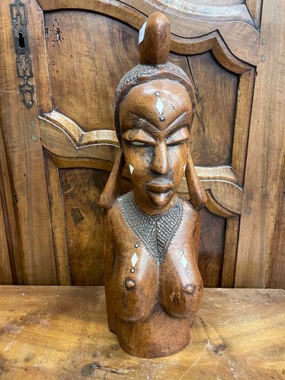 Afrique Buste de femme en bois 
H : 44 c...