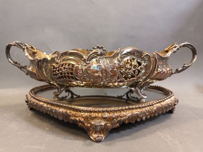 LAHOCHE au Palais royal,
Jardinière de table...